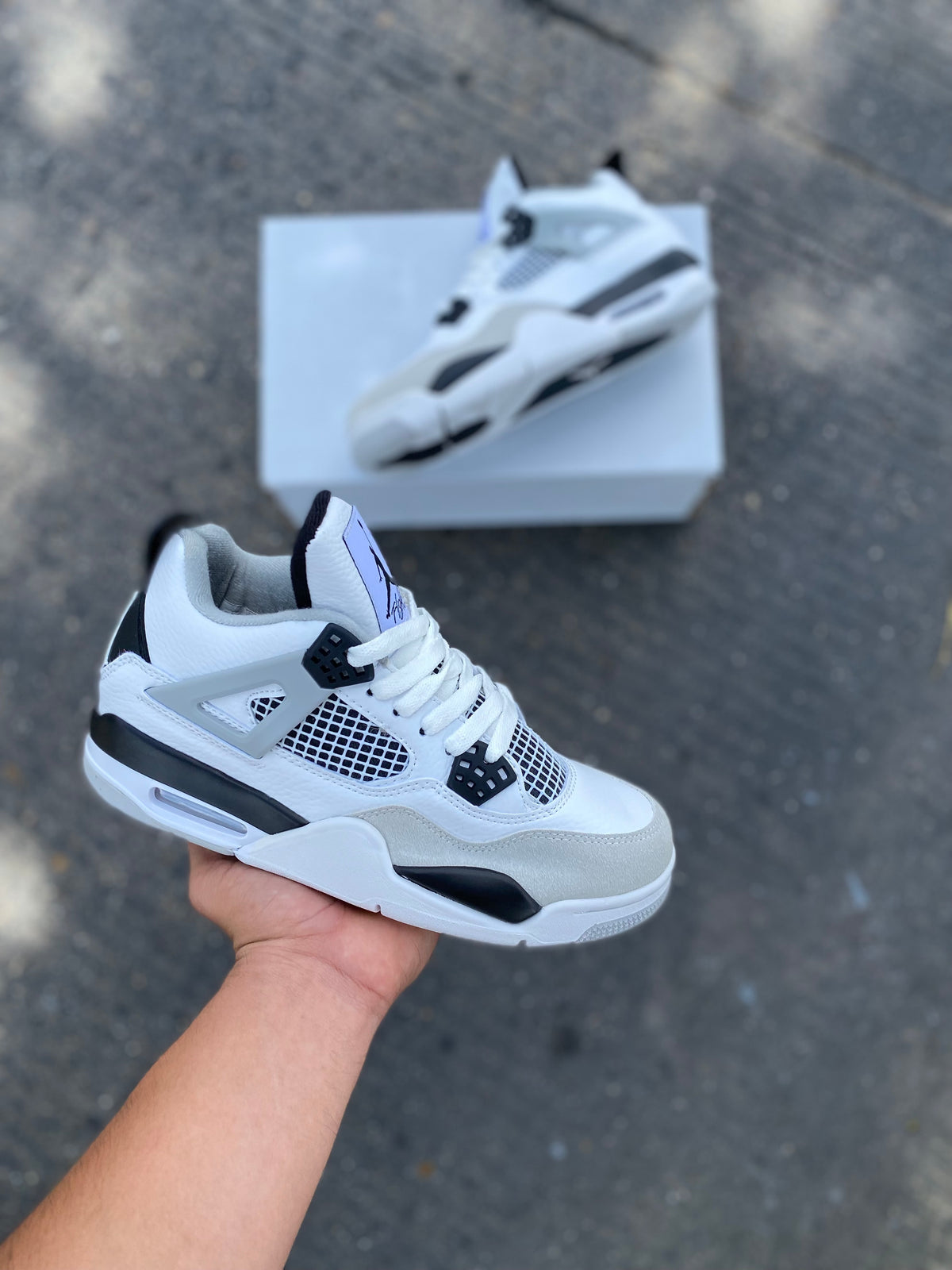 JRetro 4 Military B/N