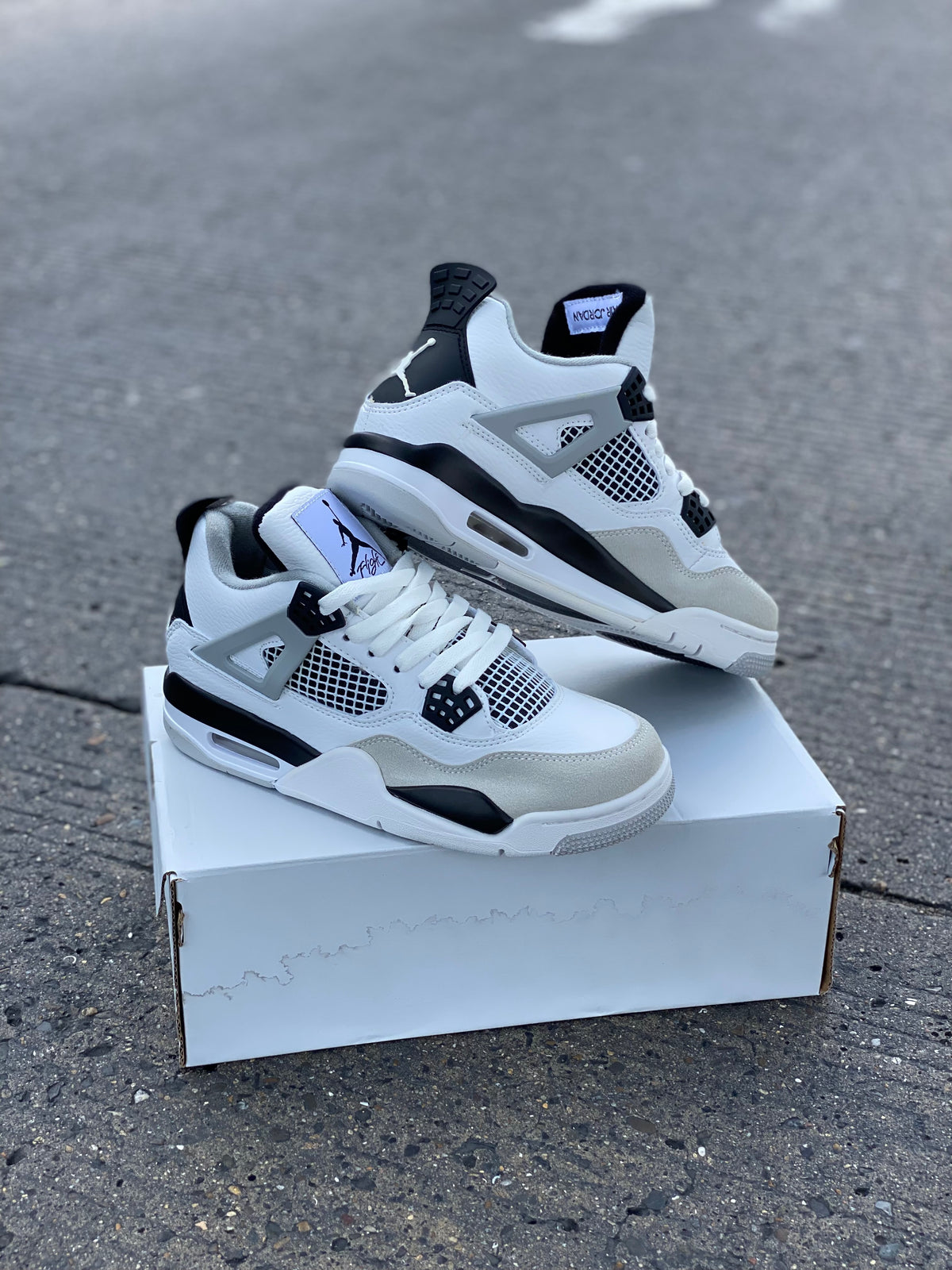 JRetro 4 Military B/N