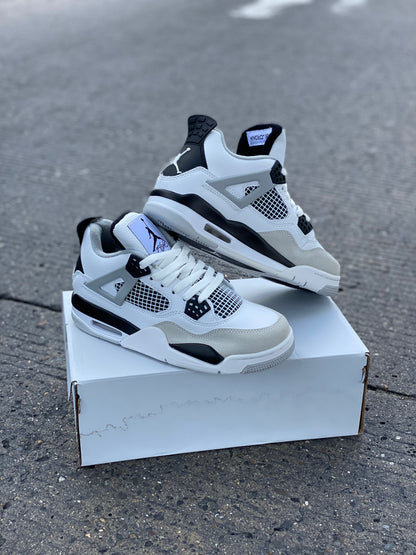 JRetro 4 Military B/N